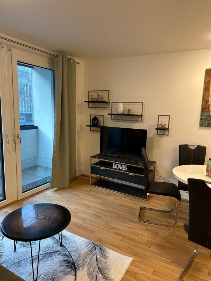 Amazing City Center Apartment Вена Экстерьер фото
