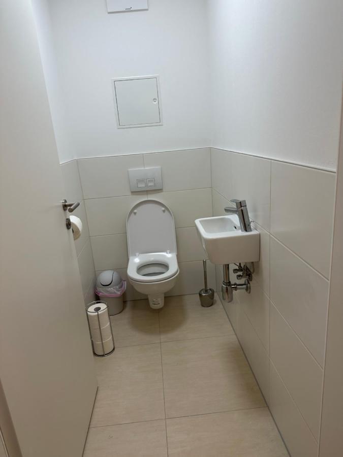 Amazing City Center Apartment Вена Экстерьер фото