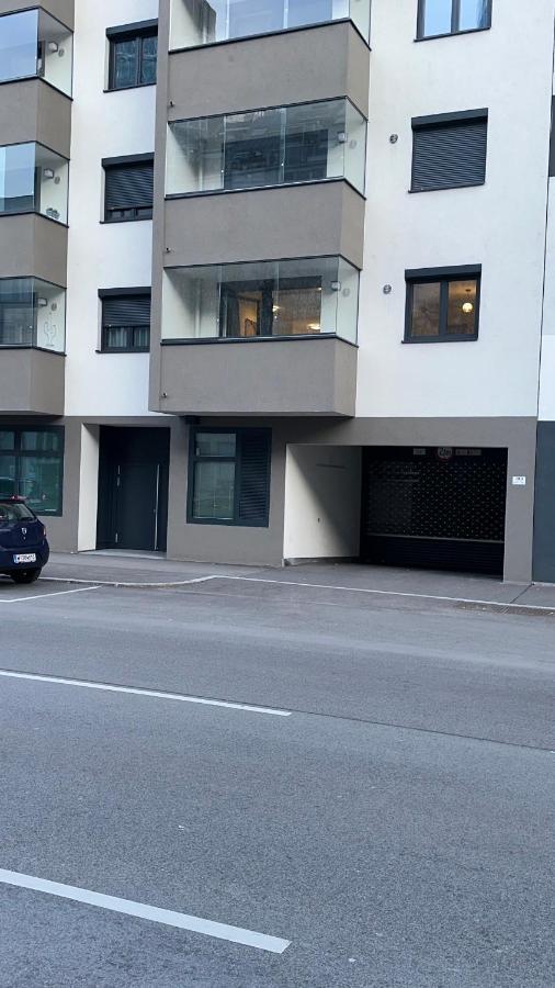 Amazing City Center Apartment Вена Экстерьер фото